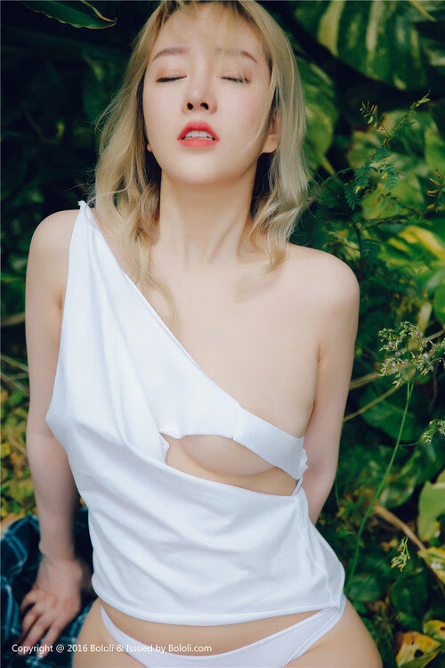 足球+科技：无人机摄像带来的视觉盛宴，足球场上的无人机