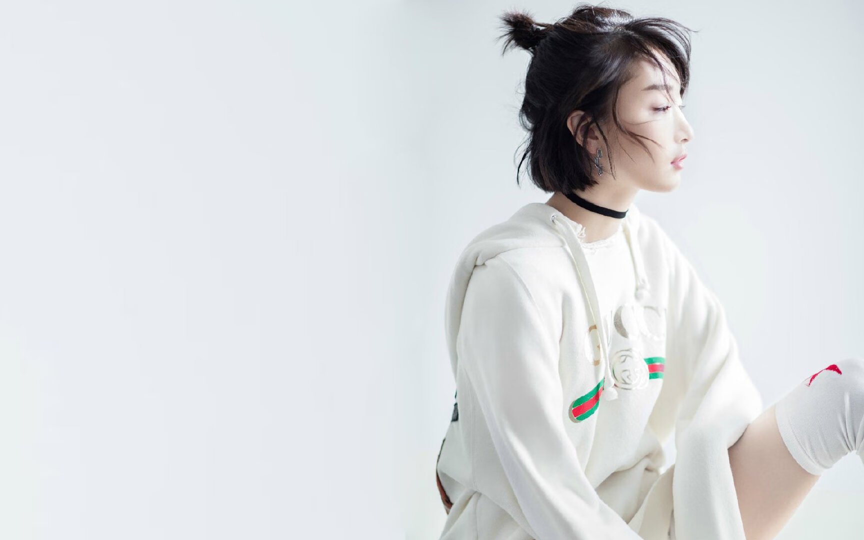 爱游戏下载-“高新体育中心健力赛：力量之美，举重选手铸就新的历史篇章”