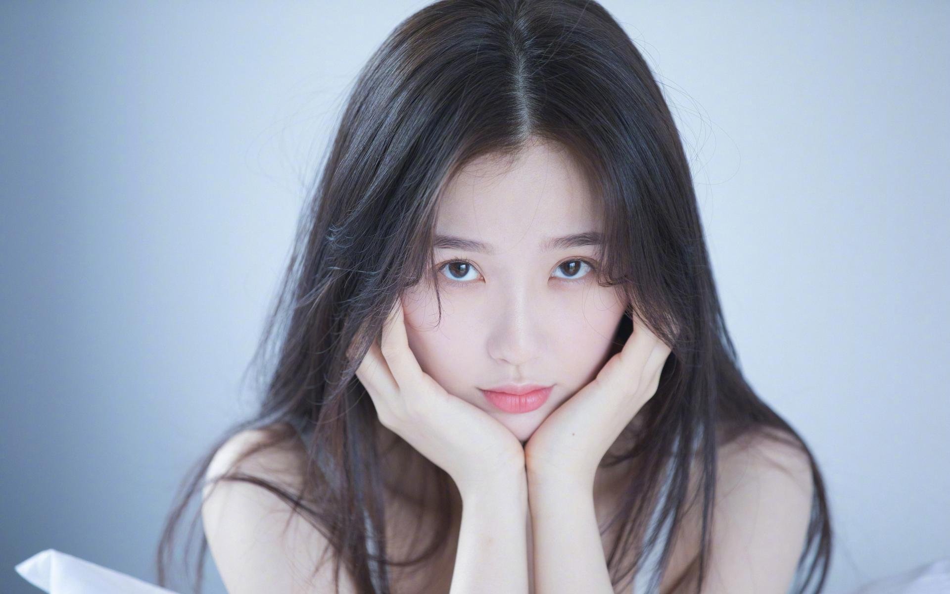 爱游戏中国官方网站平台-欧洲杯变阵奇兵：战术创新带来精彩瞬间！，欧洲杯阵出炉