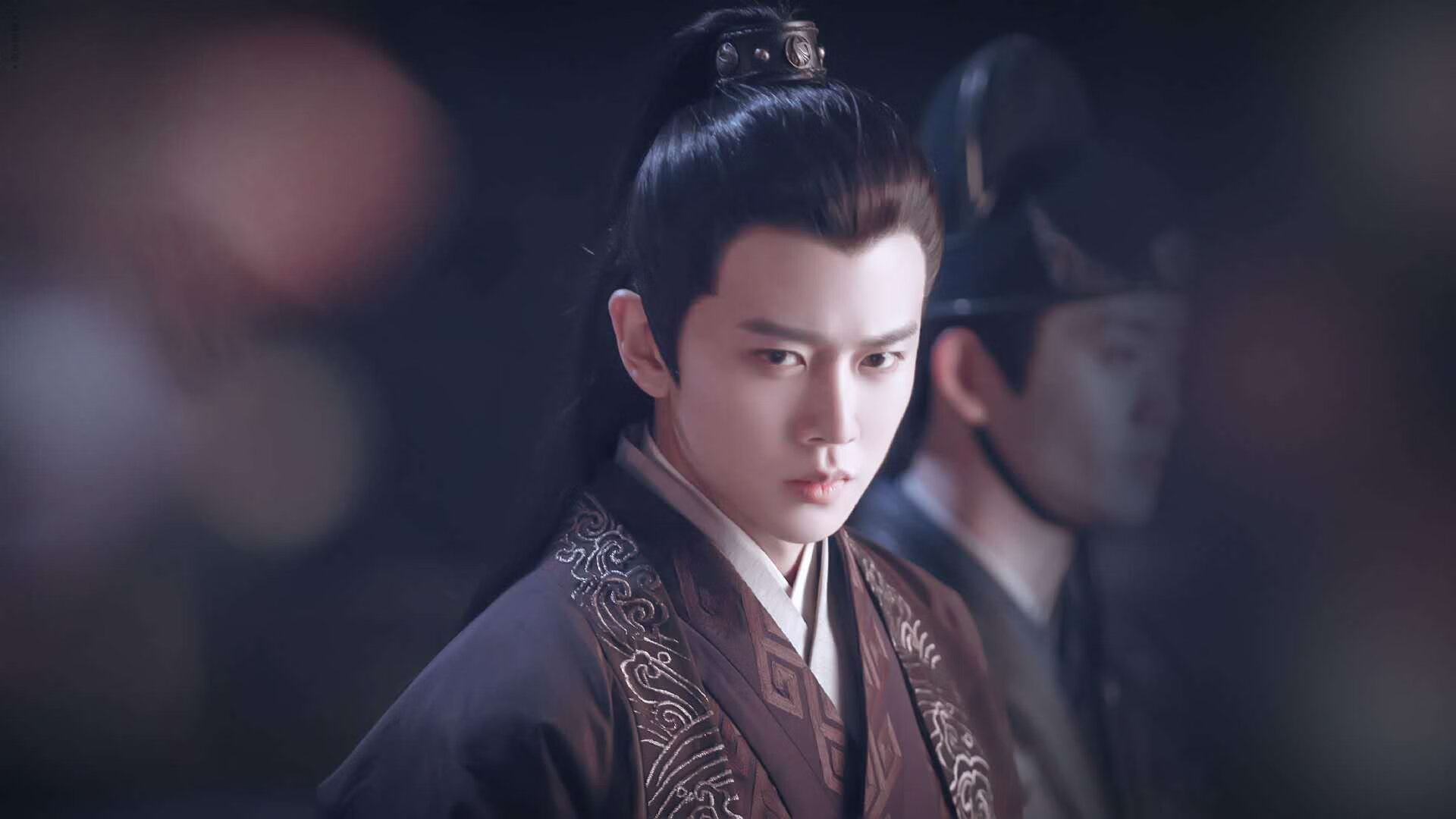 高压对抗下展现心理素质,对高电压的认识